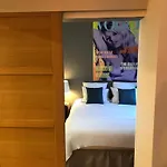 Marais Luxury Apartment